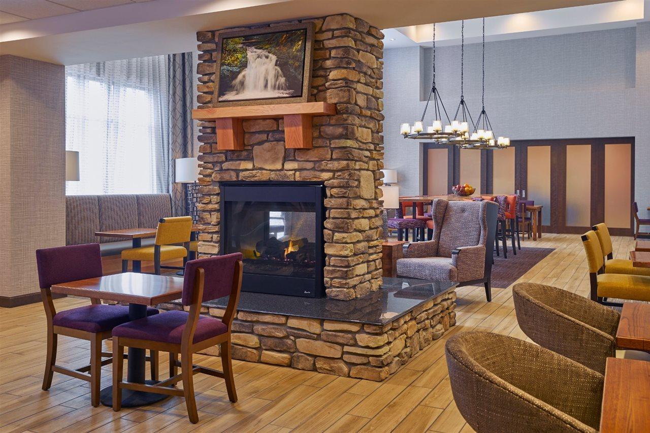 Hampton Inn & Suites Roseburg Extérieur photo