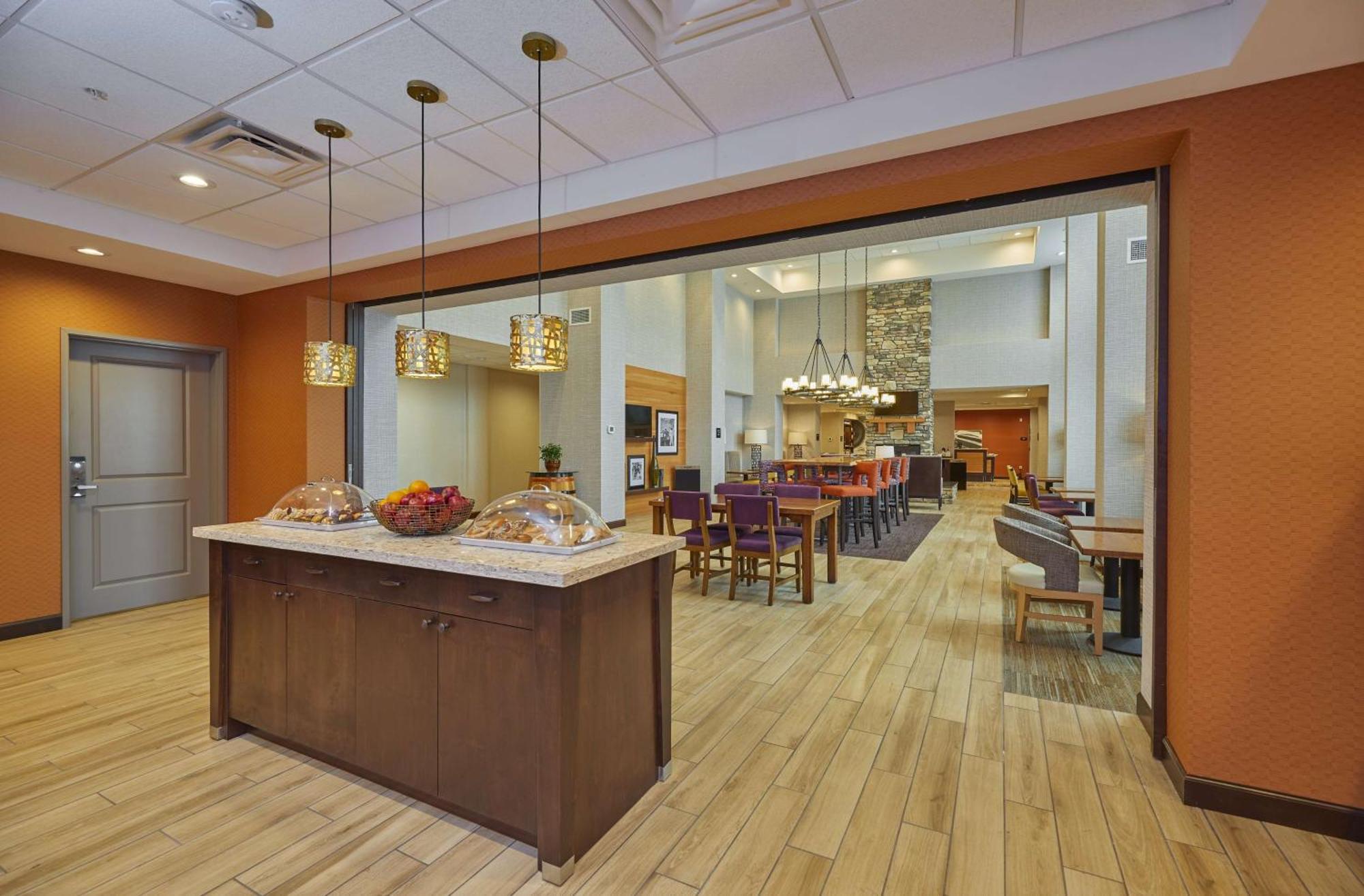 Hampton Inn & Suites Roseburg Extérieur photo